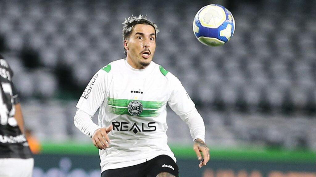 confira a provável escalação do Coxa