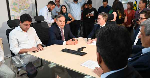 Goiânia: Prefeito eleito Sandro Mabel se reúne com secretário de saúde de Goiás para discutir medidas emergenciais para falta de UTIs na capital