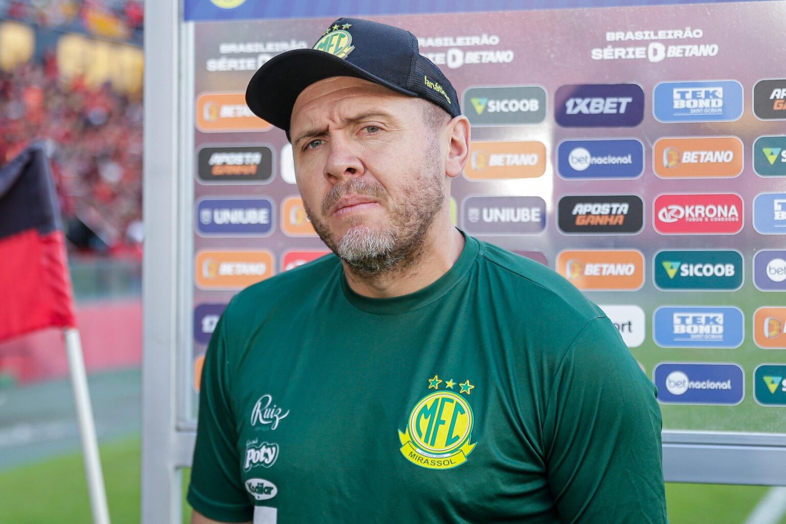 Mozart celebra momento no Mirassol e responde se treinaria o Coritiba