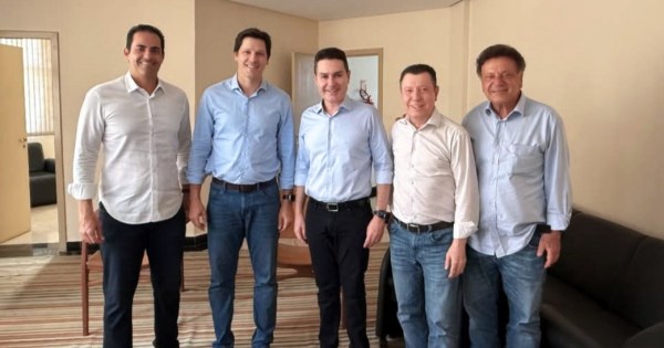 Com apoio de Daniel Vilela, Jamil Calife e José Nelto o prefeito de Catalão Adib Elias Júnior será novo Secretário de Infraestrutura de Goiás