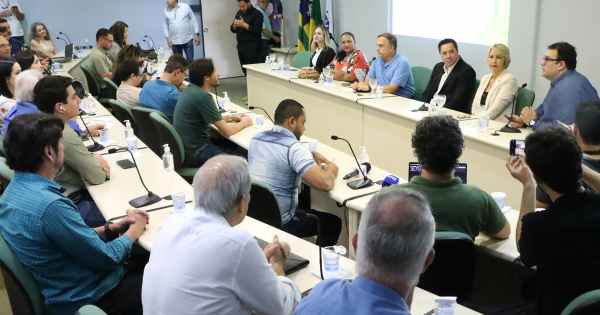 Mabel anuncia mais três integrantes de sua equipe e já conta com 17 confirmados