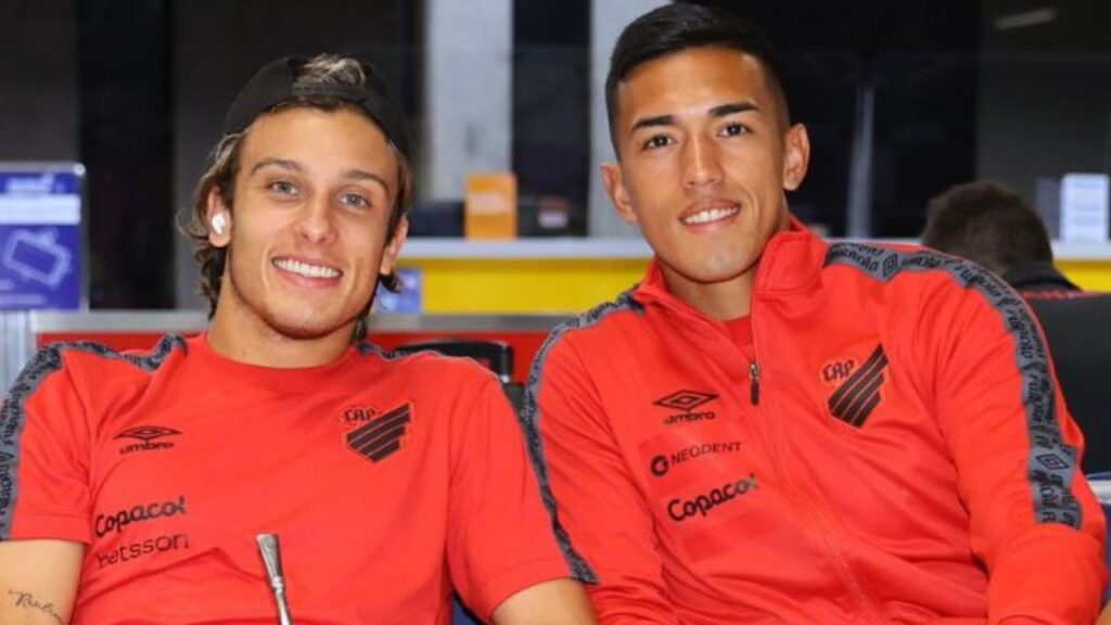 Ex-Athletico, Canobbio tem estreia “cornetada” no Fluminense