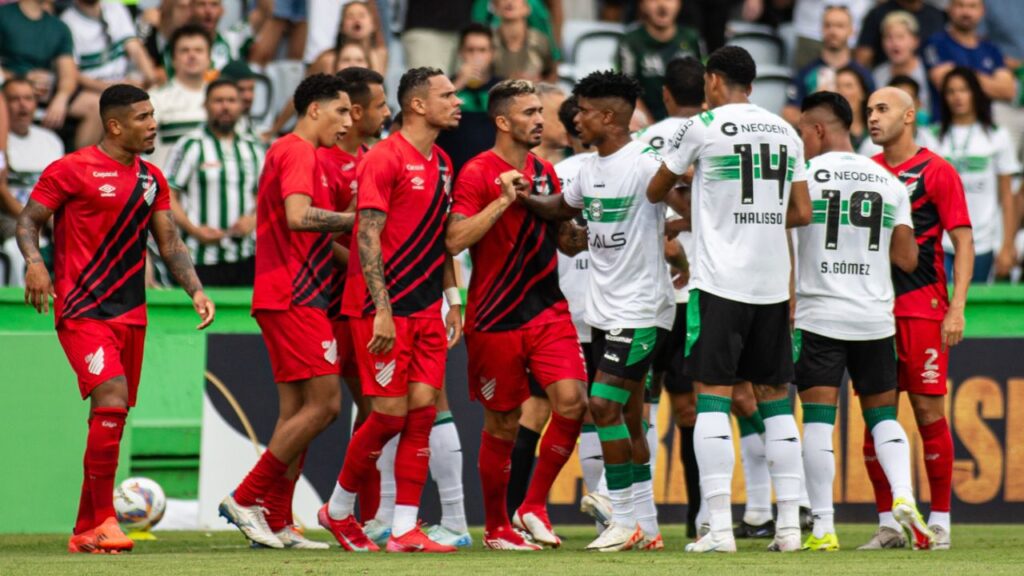 Athletico e Coritiba conseguem efeito suspensivo no STJD