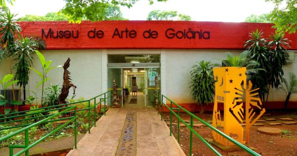 GoiâniaTur realiza roteiro temático sobre mulheres que marcaram a história da capital