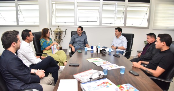 Cidades de Aparecida de Goiânia e Cajamar dialogam sobre boas práticas em Educação