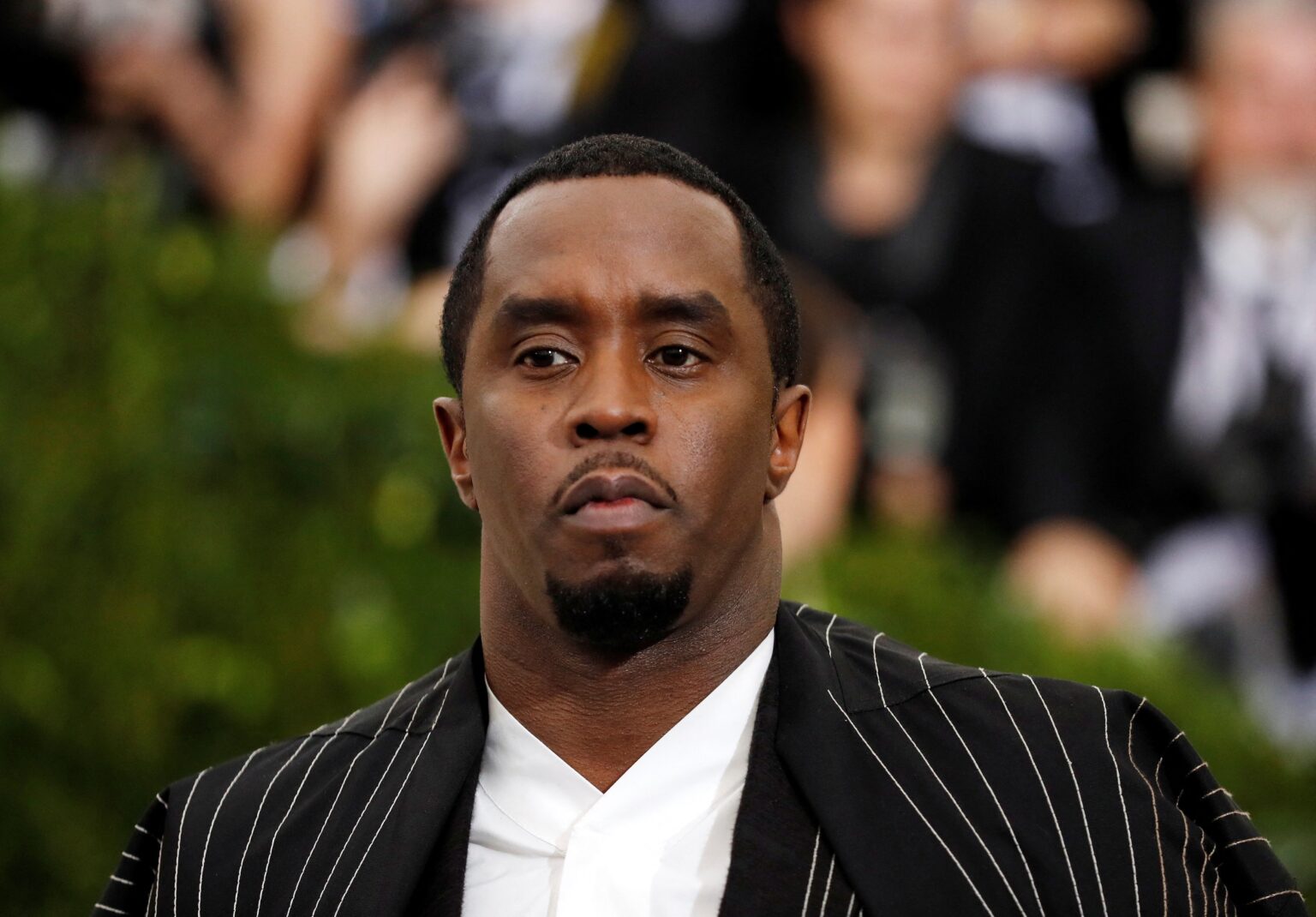 Diddy é transferido para prisão de segurança mínima, diz site