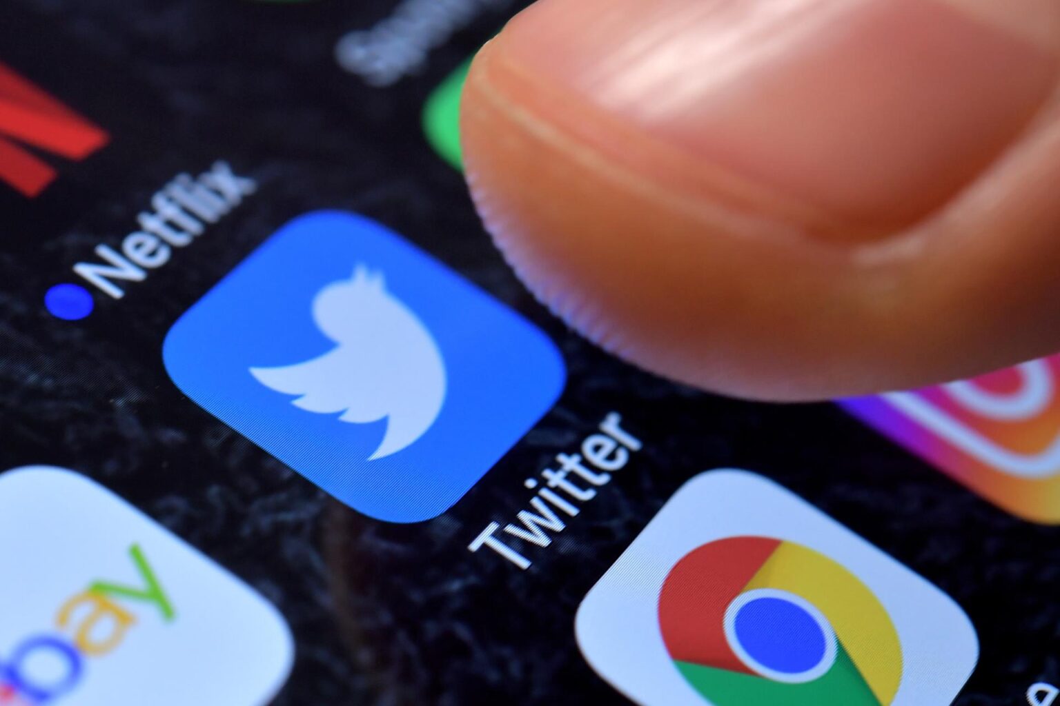 Japão executa “assassino do Twitter” condenado por nove mortes