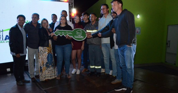 Anhanguera entrega mais uma Casa dos Sonhos a mais uma família beneficiada