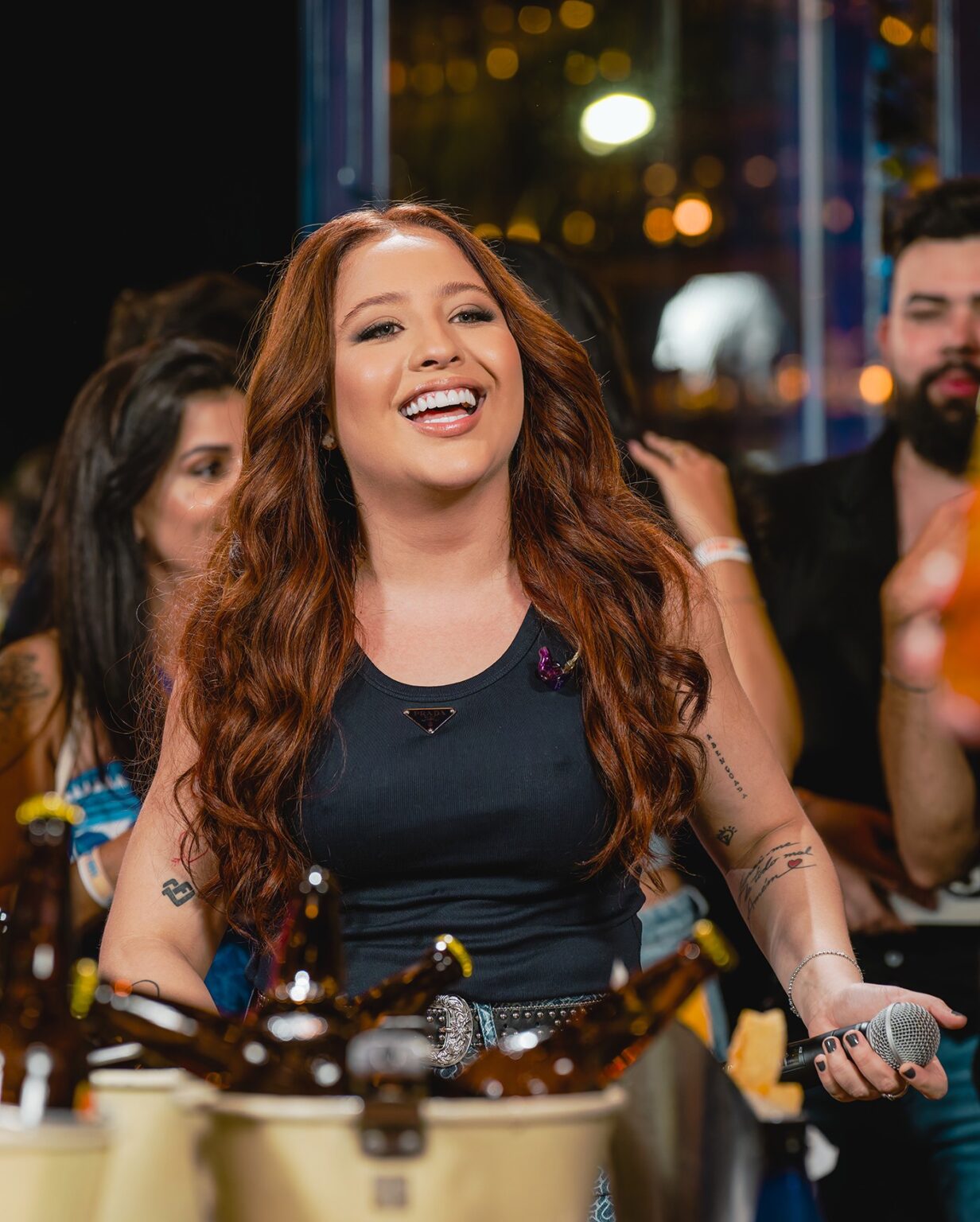Mari Fernandez põe na rua a primeira amostra da gravação feita em show em barzinho de Belo Horizonte em abril | Blog do Mauro Ferreira