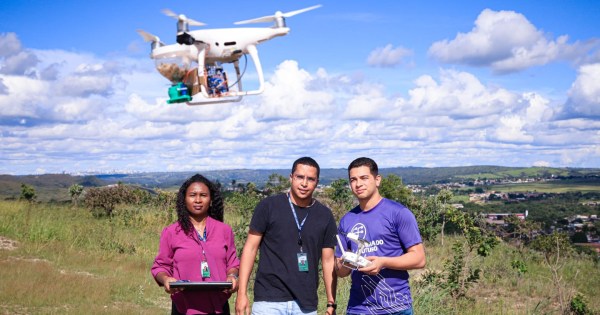 Escola do Futuro de Goiás cria drone para auxiliar no reflorestamento do Cerrado