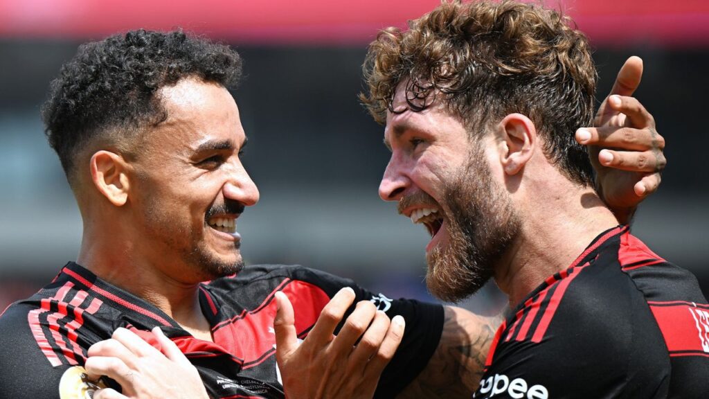 Flamengo bate o Palmeiras e conquista o tetra da Libertadores