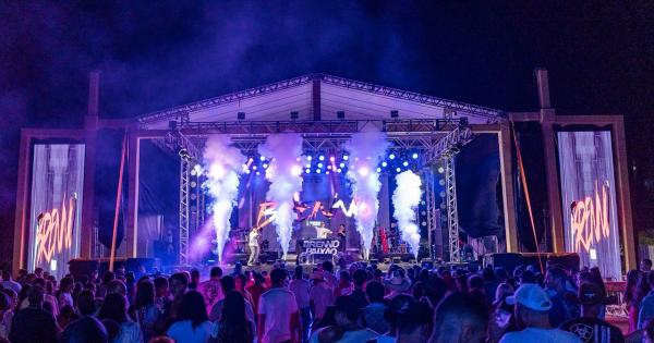 Jaraguá celebra chegada de 2026 com grande público e shows que marcaram a virada do ano