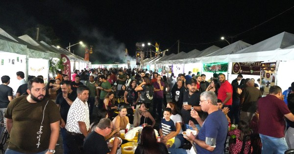 Catalão: Mais de 10 mil pessoas participam da 2ª noite da Feira do Chocolate 2026