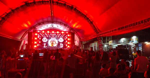 Três Ranchos: Vila da Páscoa movimenta primeira noite com cultura, fé e entretenimento