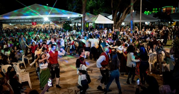 A um mês da festa, cidade já se movimenta nos preparativos