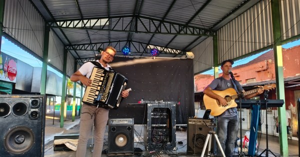 Festa do Trabalhador reúne público e celebra união em Goiandira
