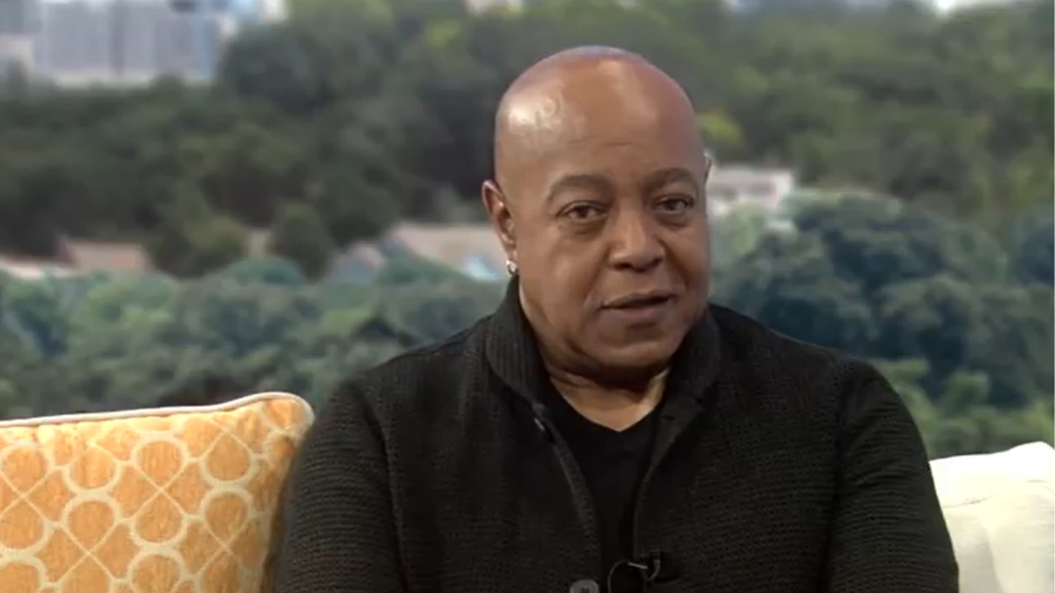 Peabo Bryson, vencedor do Grammy com músicas de 'A bela e a fera' e 'Aladdin', morre aos 75 anos