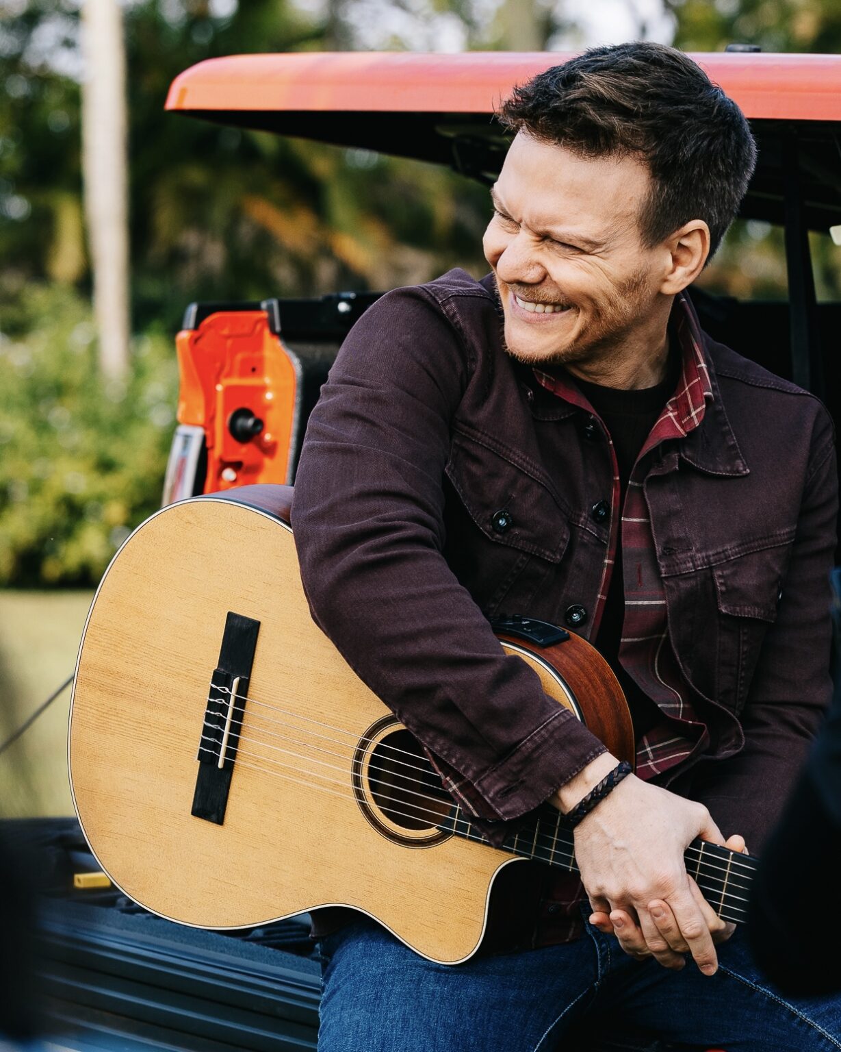 Michel Teló lança single “Aí a Roça Vence”