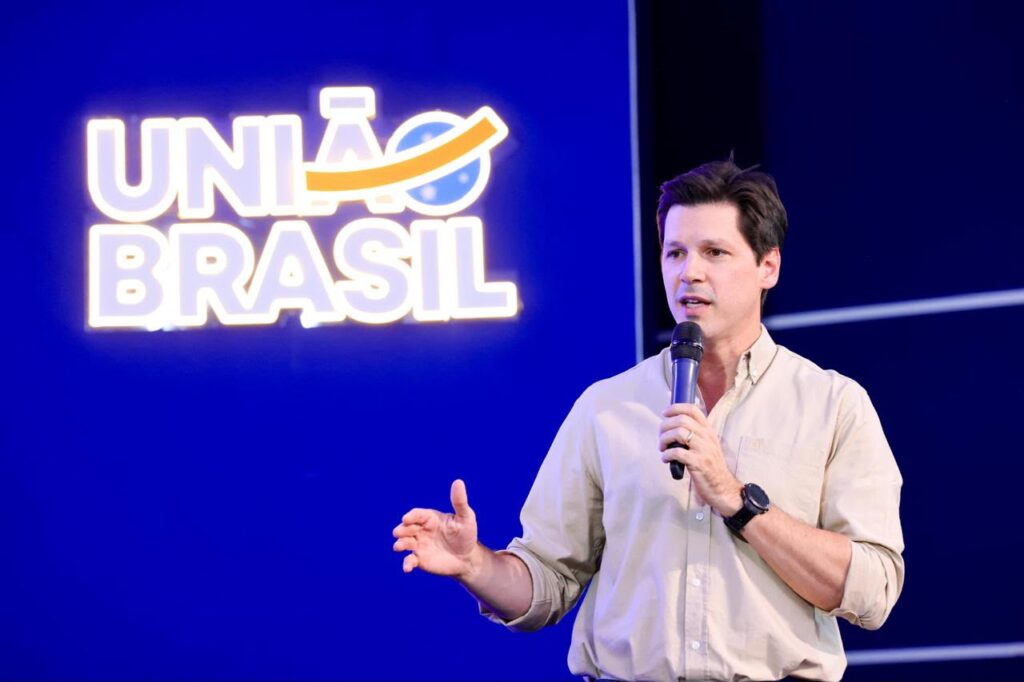 Em encontro com 40 gestores municipais, Daniel Vilela pede empenho da base aliada