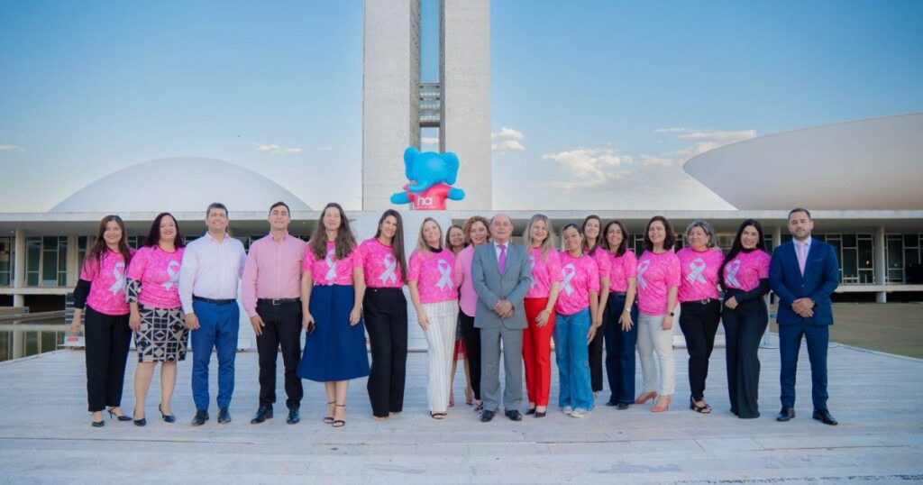 ‘Outubrinho Rosa’, projeto do deputado goiano Zacharias Calil, é aprovado e segue para sanção presidencial