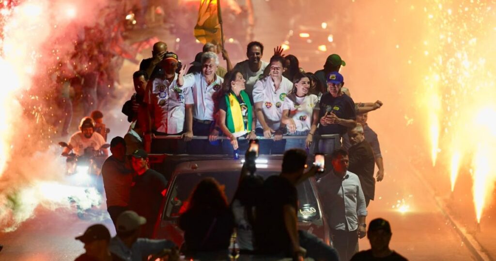 Daniel Vilela e Caiado comandam carreata e reúnem cerca de 1000 veículos em Catalão