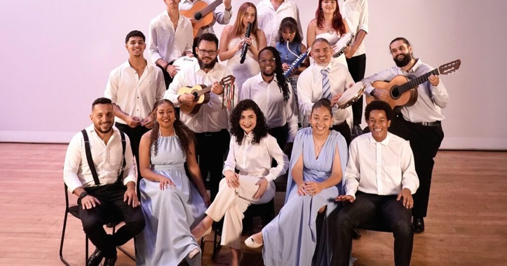 Goiânia: Basileu França abre exposição e apresenta espetáculo musical nesta segunda (28/9)