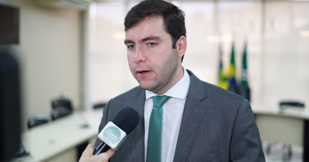 Goiânia: Kitão destrava três projetos da Prefeitura de Goiânia na CCJ da Câmara