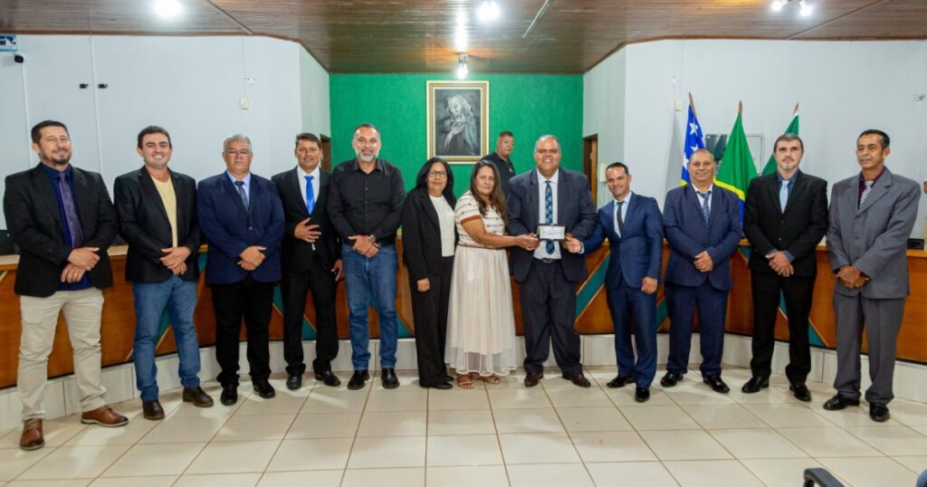 Três Ranchos: Câmara homenageia Assembleia De Deus De Madureira por sua historia e contribuição à comunidade