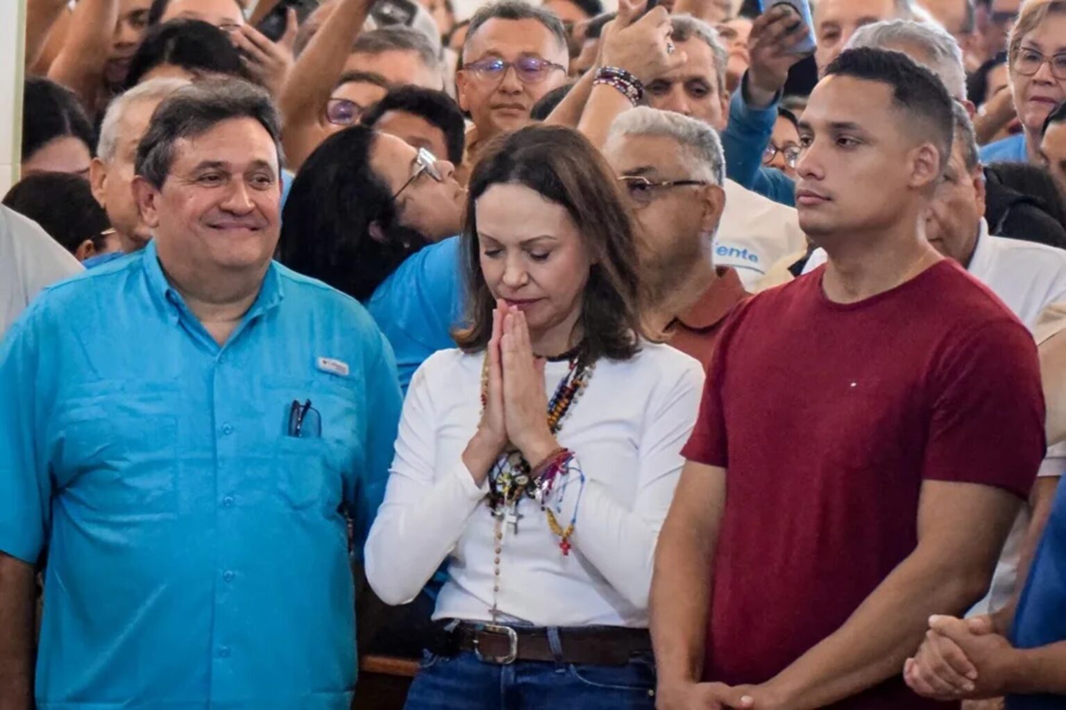 María Corina retorna à Venezuela após mais de dez meses fora do país: “Estou aqui, com vocês”