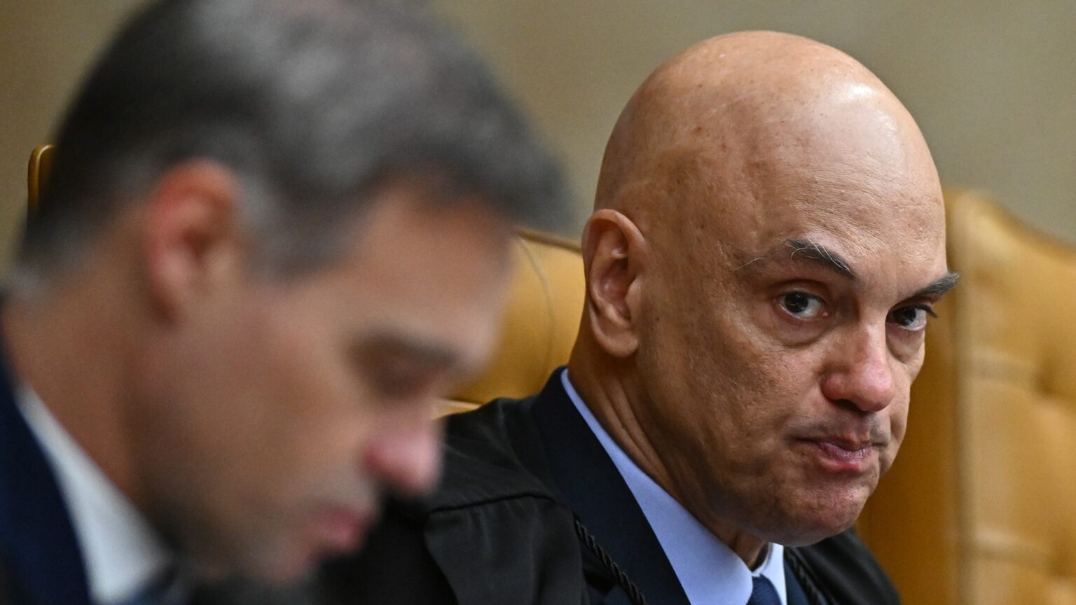 Jornal dos EUA diz que caso Flávio expõe preocupações